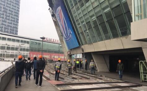 浪荡的姐姐