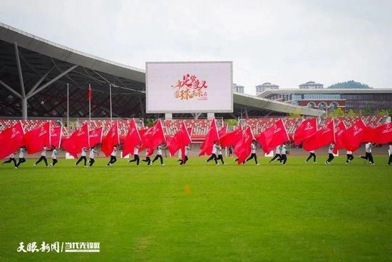 白丝老师喂我乳让我扒开双腿小说