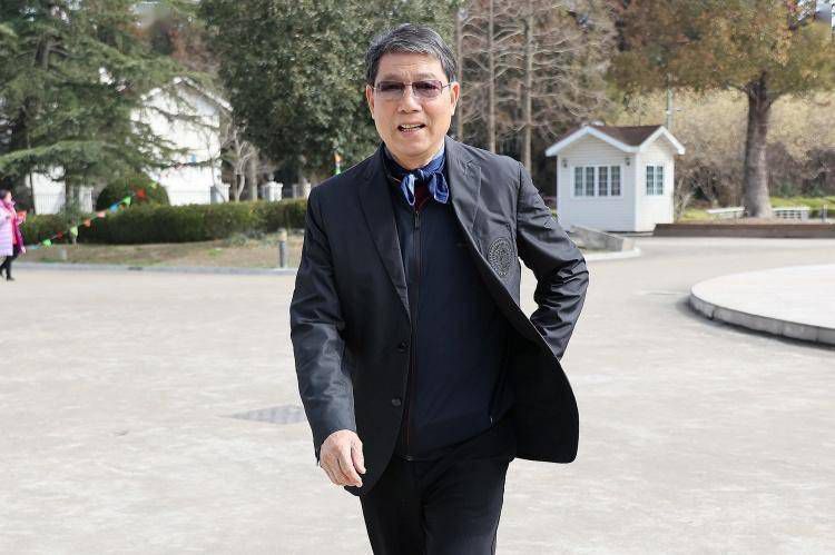 免费萌白酱国产一区二区