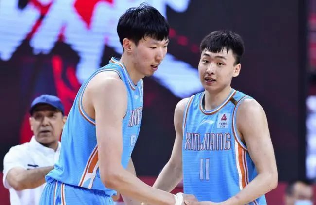 少爷受被粗汉h玩松了尿进去女攻